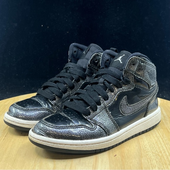 Nike Air Jordan Retro 1 High BP Youth Shoes Sz 12C Youth Glossy Black 705303-017 - Picture 6 of 10